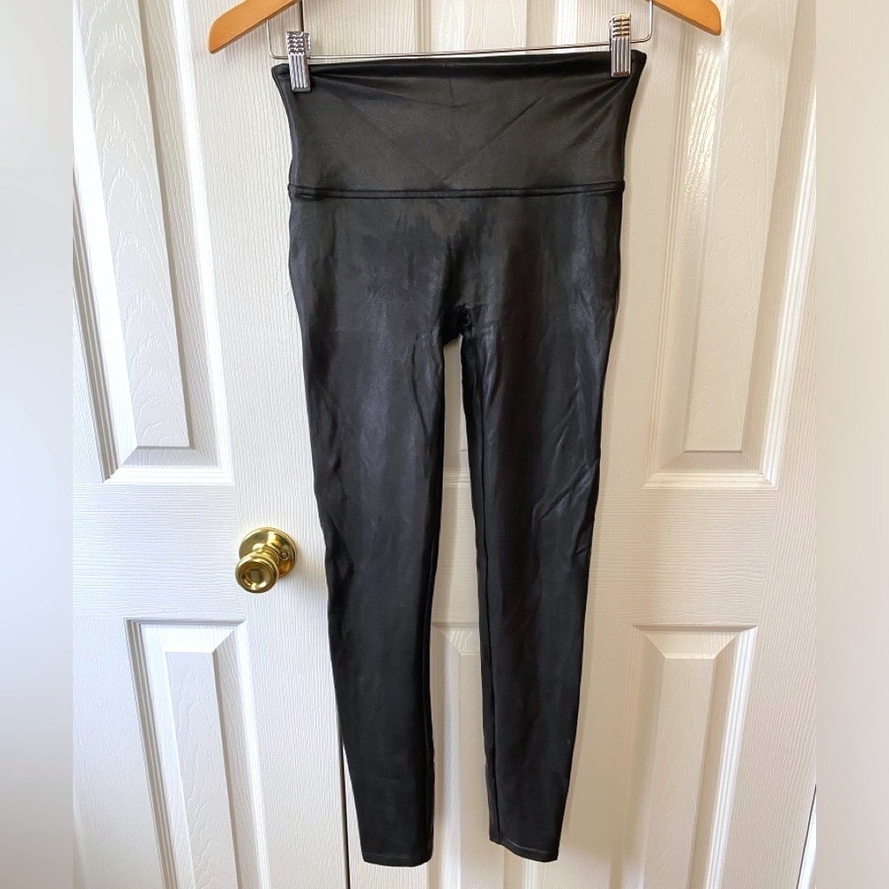 SPANX Black Faux Leather Leggings‎ SZ M